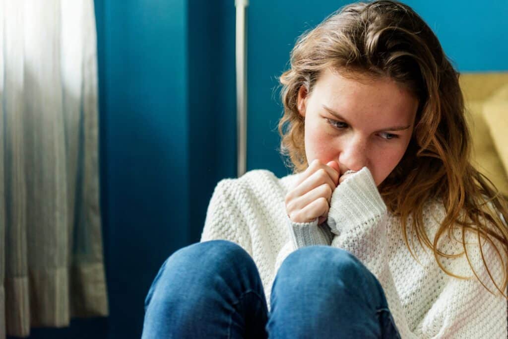 5 Early Warning Signs of Mental Health Struggles in Teens